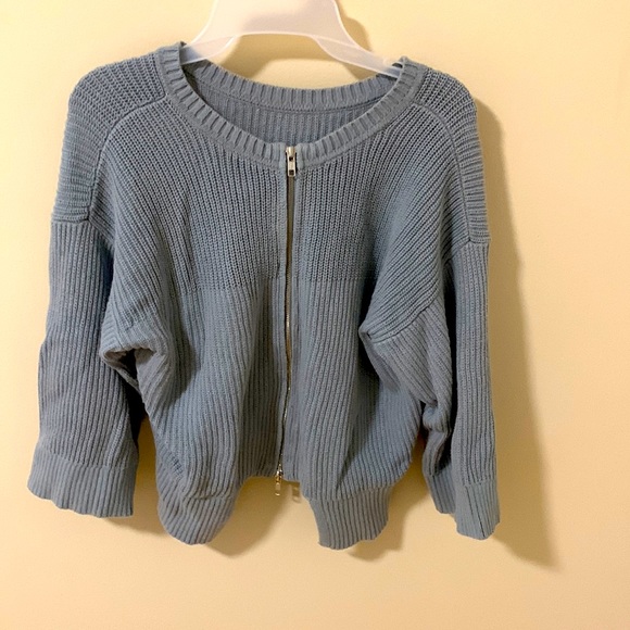 Reversible cabi sweater - Picture 1 of 2